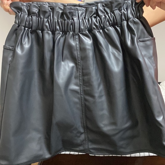 Tera Nova size - small (brand new) - Picture 2 of 2